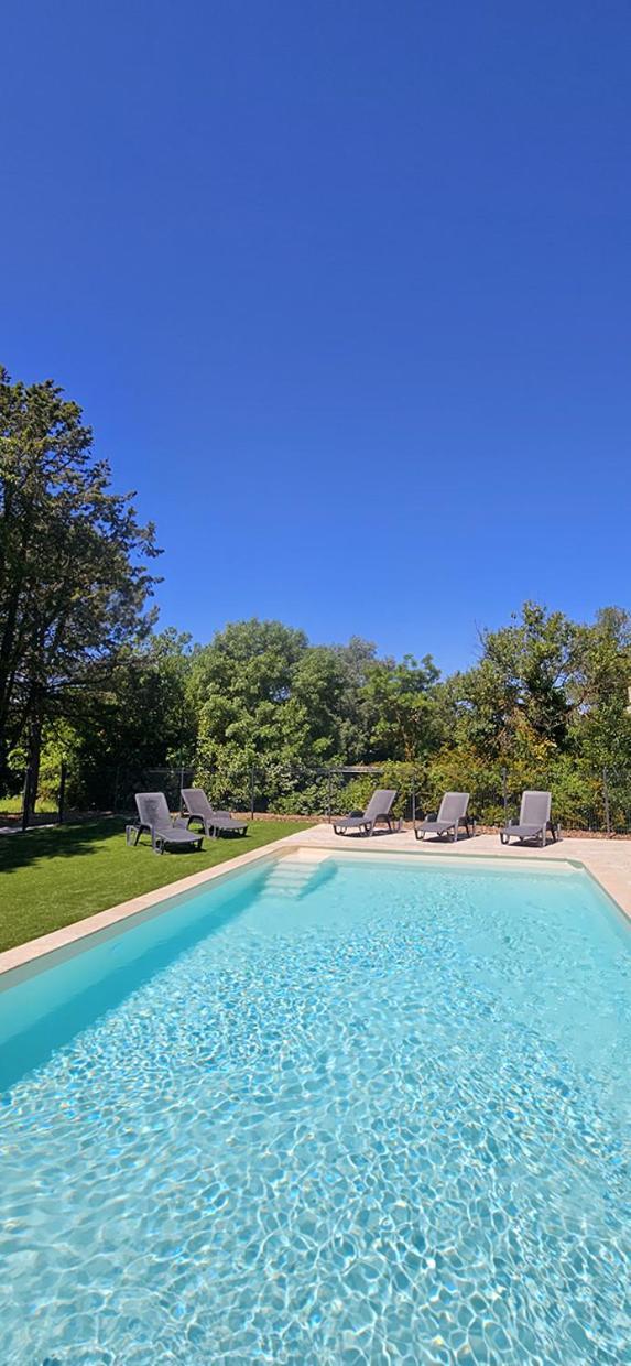F5 Escapade, Maison, Lac, Riviere, Rabinon ,Var. Le Muy Extérieur photo